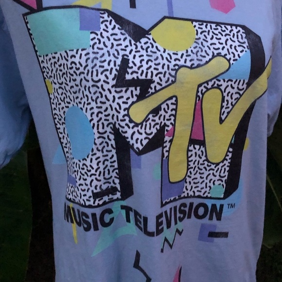 MTV Retro Gray Short Sleeve Graphic Logo T-Shirt - Picture 2 of 6